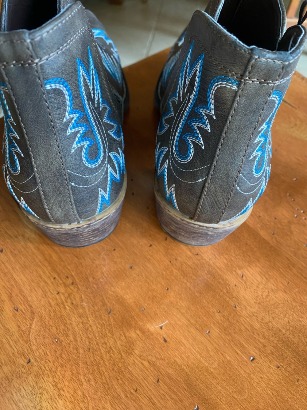 Roper Brown Leather Western Slip-On Boots with Blue Embroidery - Picture 4 of 9